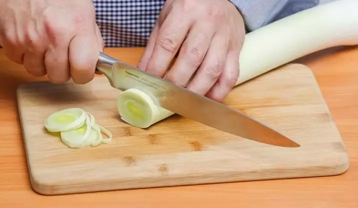 Thika për perime dhe fruta (29 foto): Përshkrimi i slicers me thikë perimesh, duke zgjedhur një thikë për prerjen e shalqi dhe për zest, për prerjen e mollëve dhe fruta të tjera 25942_29