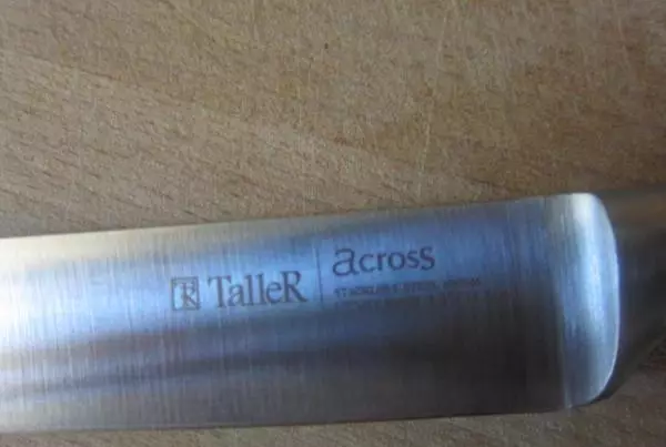 Knives yang lebih tinggi: Ciri-ciri set pisau dapur. Siapakah pengeluar pisau ini? Ulasan 25943_7