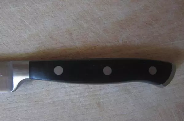 Magasabb kések: A konyhai kés jellemzői. Ki a kések gyártója? Vélemény 25943_8