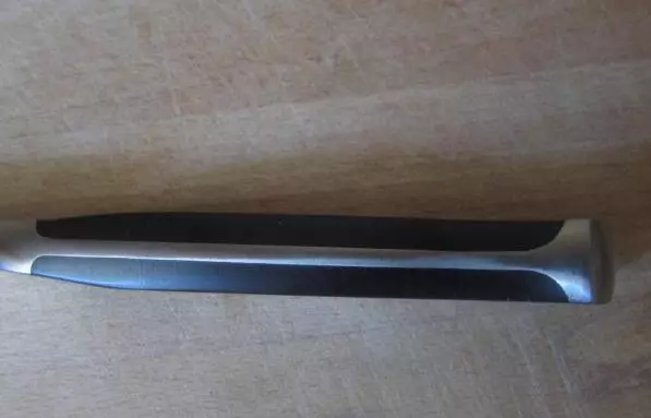 Magasabb kések: A konyhai kés jellemzői. Ki a kések gyártója? Vélemény 25943_9