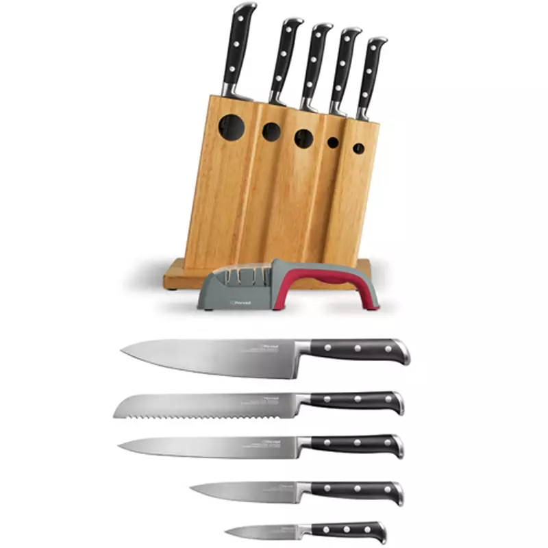 Nože Rondell: Ako si vybrať sadu kuchynských nožov pre 3 a 6 položiek? Prehľad modelov Espada, Falkata a ďalšie. Vlastnosti cookboardov pre chlieb a iné 25947_12