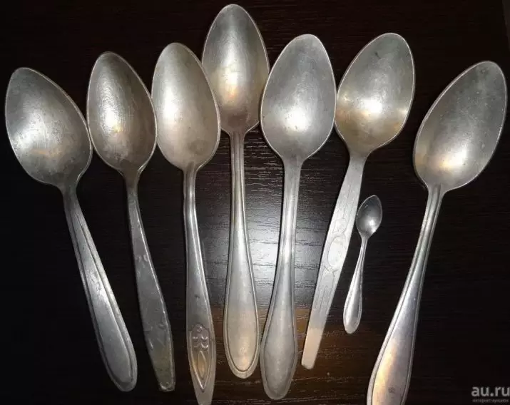 勺子（47張照片）：咖啡匙和意大利面，錫和鋁種，苦艾酒和沙拉產品的設備。什麼是一次性勺子由？ 25957_18