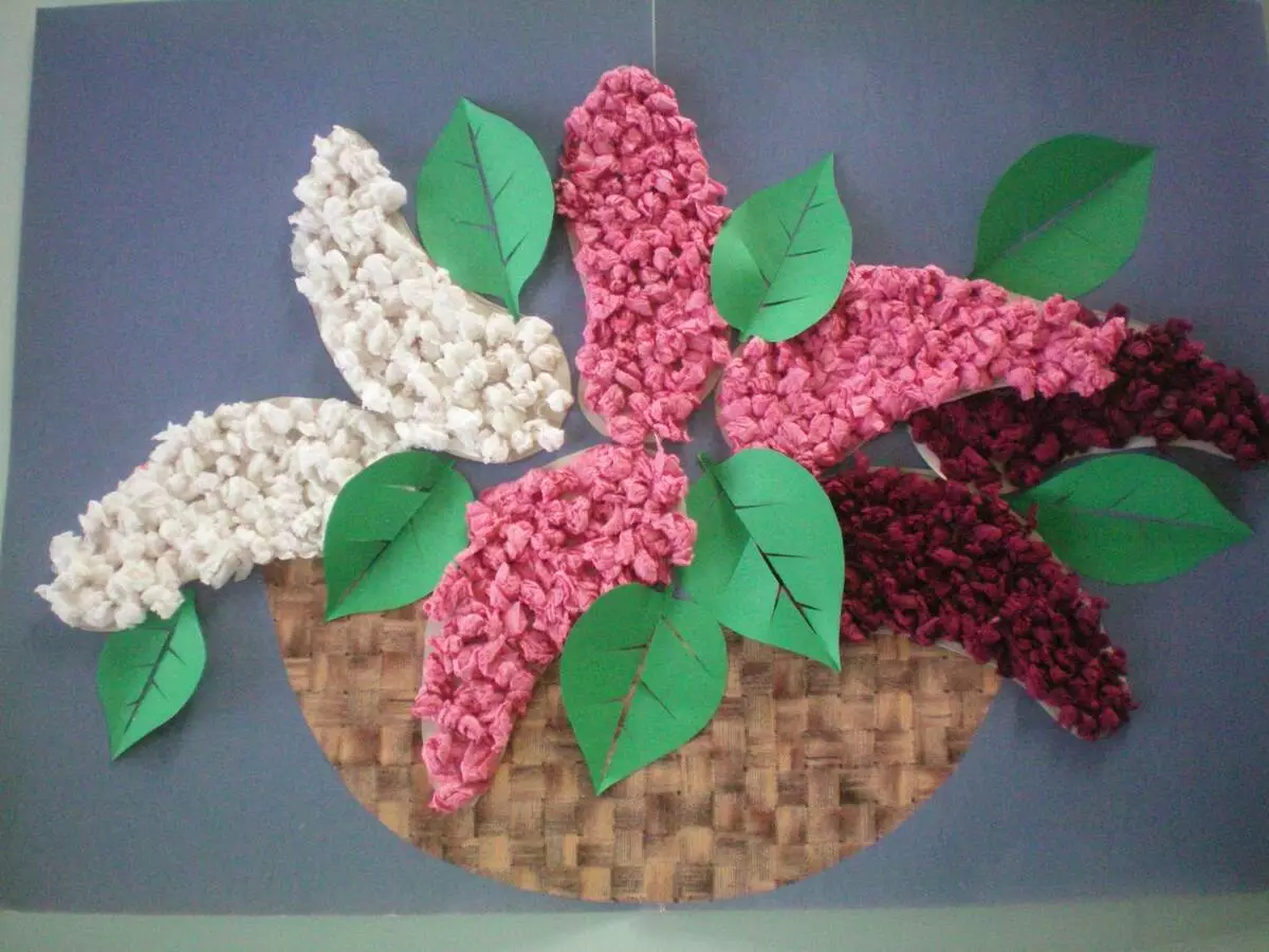 Занаяти от салфетки: Приложения от хартиени салфетки със собствените си ръце. Как да направим есенни цветя с деца 5-6 и 7 години? Дърво от салфетки и роун клон 25992_11