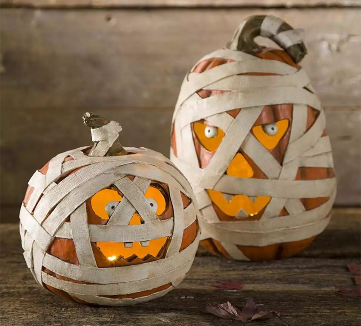 Pumpkin li ser Halloween (37 Wêneyên): Sembola Kulikê çi ye? Efsanewî ya ku çima pumpkin dest pê kir ji bo sembola Halloween. Ew çawa qut e? 26014_30