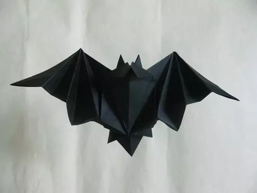 Оригами на Хелоуин: Как да ги правят от хартия А4 етапи? Страшен призраци и паяци, леки схеми за създаване на тикви за начинаещи, други занаяти 26015_16