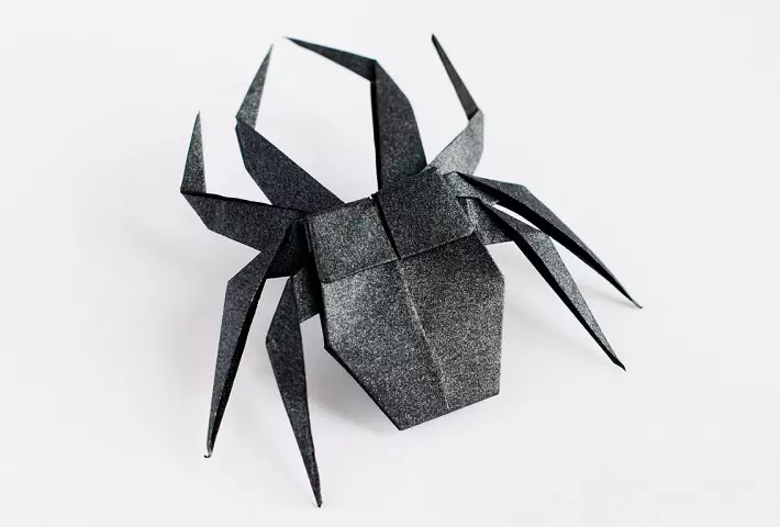Halloween ရှိ origami: သူတို့ကိုစက္ကူ A4 အဆင့်ကနေဘယ်လိုလုပ်ရမလဲ။ အစကတည်းကဘောင်များ, အခြားလက်မှုပစ္စည်းများအတွက် Pumpkins များကိုဖန်တီးရန်အလင်းအစီအစဉ်များကို Scary Ghosts နှင့် Spiders 26015_21