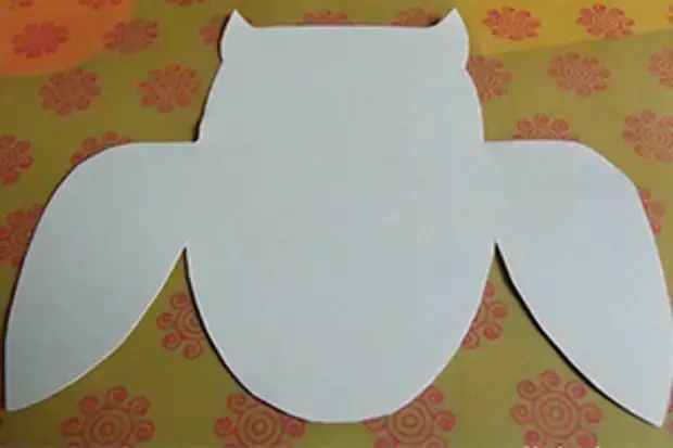 Řemesla z papíru pro den učitele: Jak udělat lepenku a barevný papír s vlastními rukama? Lehké kytice pro učitele, jiné jednoduché nápady 26072_30