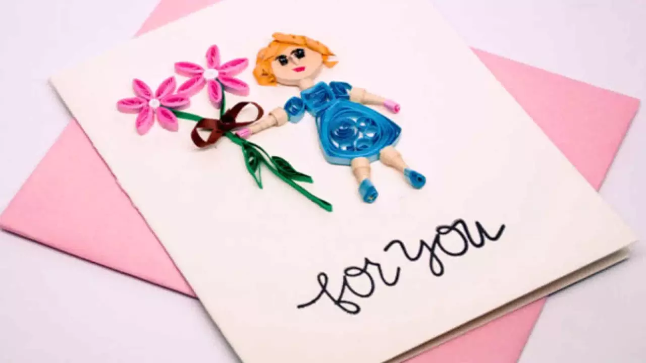 Ambachten voor de verjaardag van je moeder: hoe maak je je eigen geschenk van papier gedurende 5 minuten? Welke andere kleine kinderen geschenken kunnen worden gedaan? 26084_14