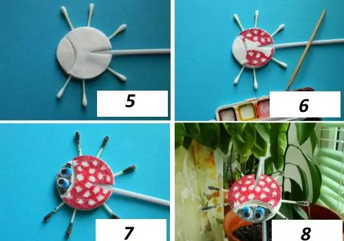 來自棉花棍子的工藝品：用鈕扣和橡皮筋。和孩子們一起做什麼？從磁盤和筷子，熊貓和其他想法的花朵 26086_15
