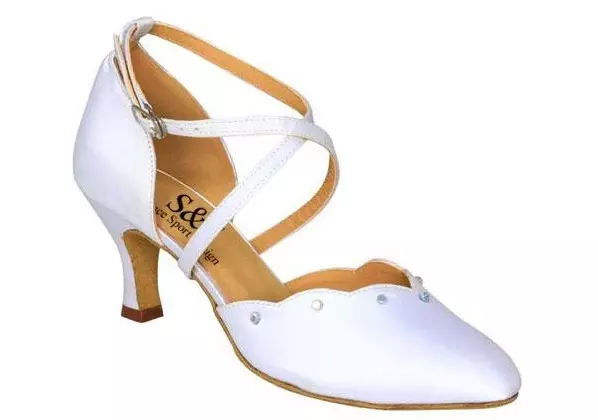 Ballroom Dance Shoes: Droans-dûnsschoenen en babyschoenen foar sport- en ballroom-dûnsjen, standert. Wurdearringsmodellen en har grutte 260_19
