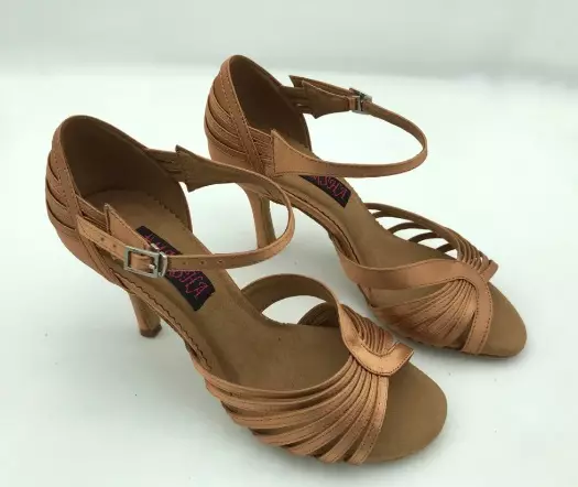 کفش رقص رقص: کفش های رقص زنانه و کفش های کودک برای ورزش و رقص باله، استاندارد. مدل های رتبه بندی و اندازه آنها 260_6