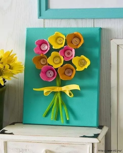 Spring crafts: Ano ang gagawin sa paksa ng tagsibol sa paaralan at kindergarten gawin ito sa iyong sarili? Banayad na mga bouquet at crafts mula sa natural na materyales 26114_54