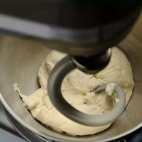工藝品的鹽漬荷蘭人配方（30張）：如何用樹膠粉地粉在家中製作它？如何烹飪麵團用於建模不同的工藝品？構成和比例 26138_28