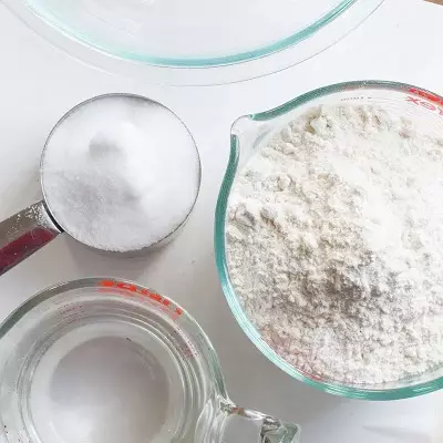 工藝品的鹽漬荷蘭人配方（30張）：如何用樹膠粉地粉在家中製作它？如何烹飪麵團用於建模不同的工藝品？構成和比例 26138_7
