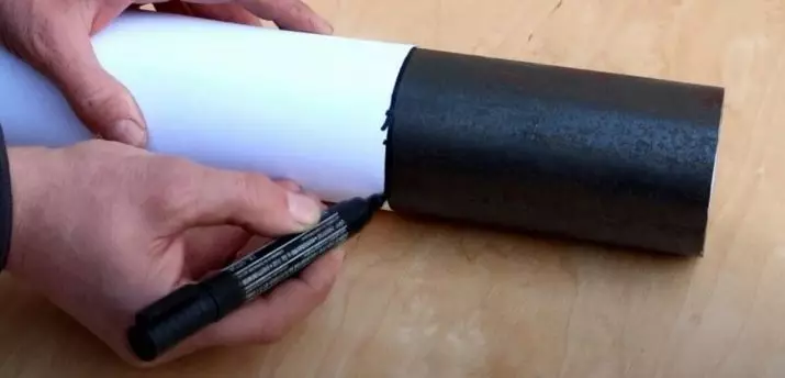 Țeavă de țeavă cu propriile mâini: Cum să faci acasă de la hârtie și mâneci din prosoape de hârtie pentru copii? Pipe de adult de casă în funcție de desene 26153_6