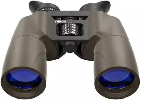 Yukon Binoculars: 10x50 y 20x50, 30x50 y 8-24x50, 16x50 y 12x50, prisioneros y otros modelos del fabricante, revisiones de los propietarios 26176_11