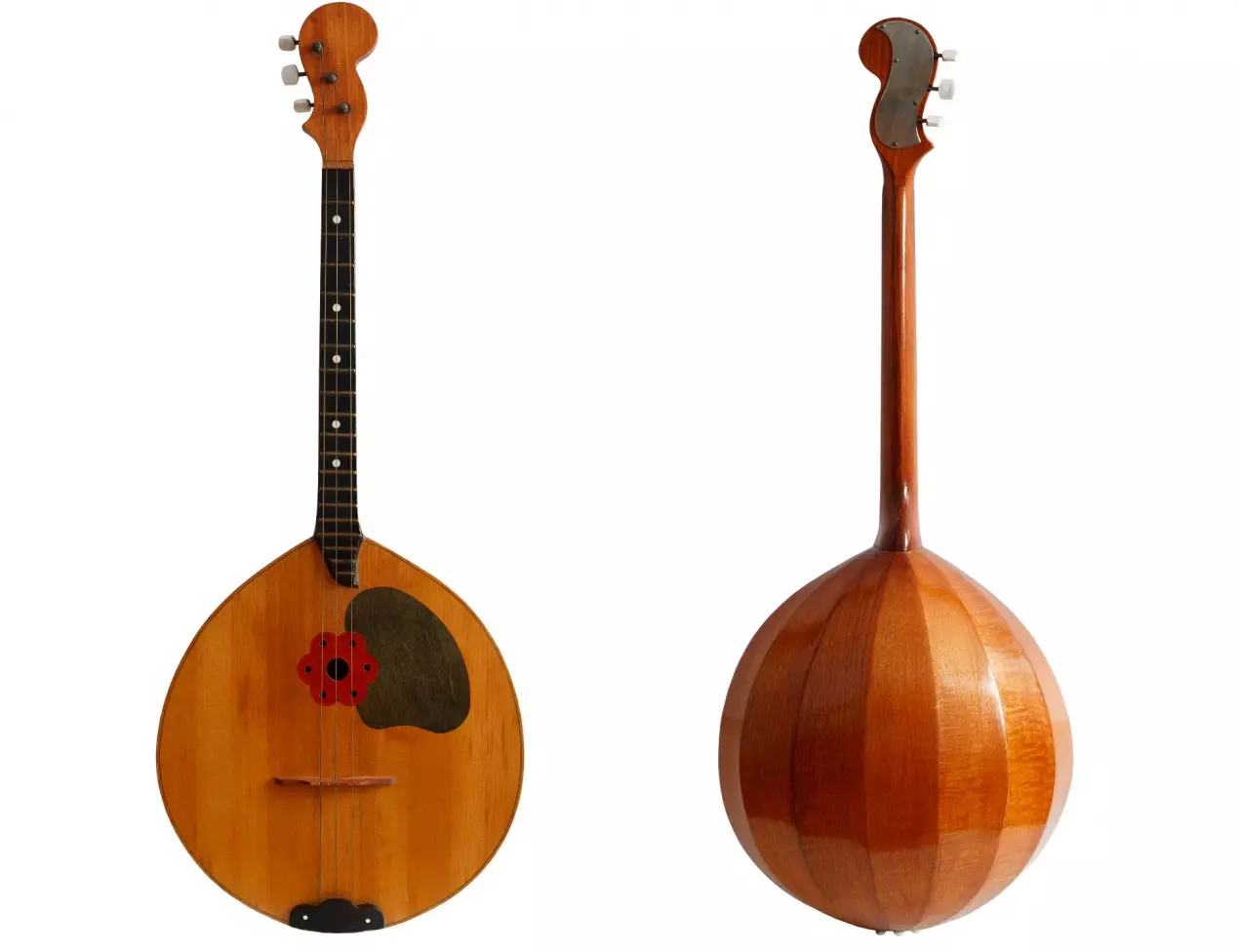 Balalaika (50 ຮູບ): ມີຈັກສາຍແລະລະບົບໃດແດ່ທີ່ມີລະບົບສາຍໄຟຟ້າ, ເຄື່ອງມື PIN? ມັນເບິ່ງຄືແນວໃດ? ປະຫວັດຄວາມເປັນຂອງການເກີດຂື້ນຂອງຊາວລັດເຊຍ Balalaika 26192_31