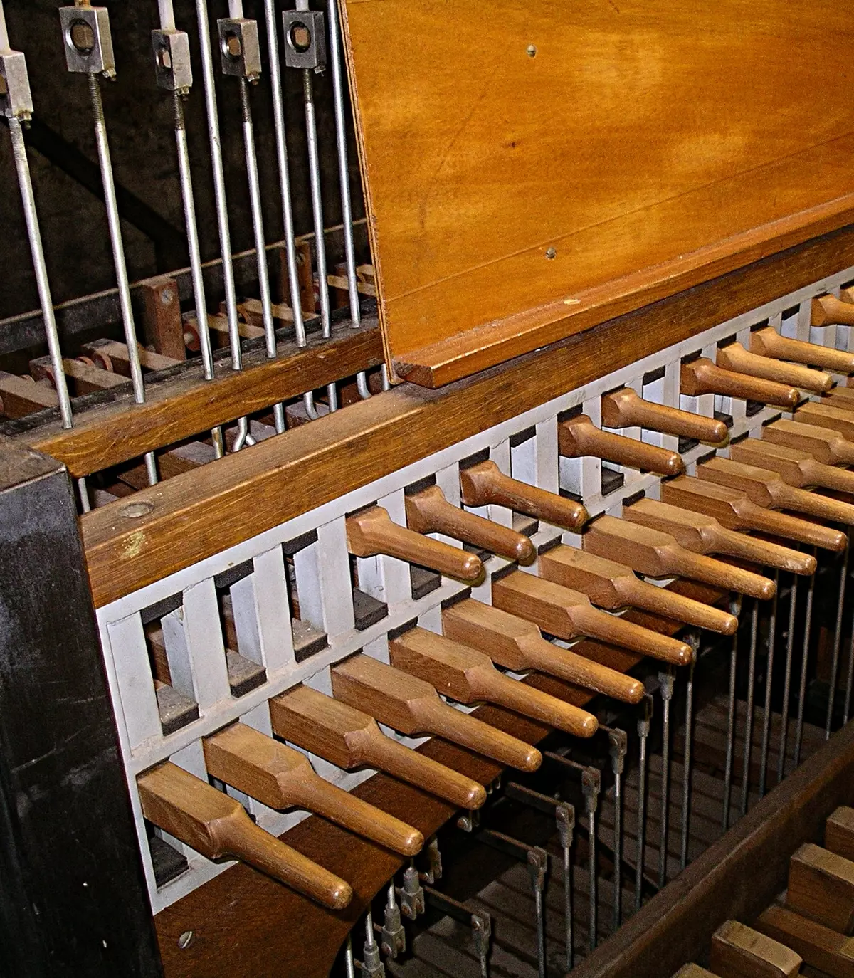 Carillon: Musical Instrument Peter og Paul Cathedral, Carillons í Kondopoga og í Belgorod, á öðrum stöðum í Rússlandi 26198_4