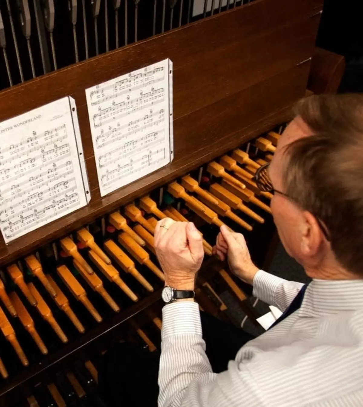Carillon: Peter ja Pauluse katedraali muusikaline instrument, KONDOPOGA Carillons ja Belgorodis teistes kohtades Venemaal 26198_5