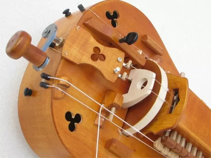 Wheel Lather: En beskrivning av det musikaliska instrumentet, den Hardy Gardi-enheten 26204_17