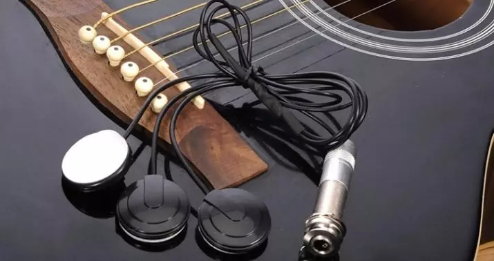 उच्च पिकअप: क्लासिक और बास गिटार के लिए मॉडल। यह क्या है? नायलॉन स्ट्रिंग्स और अन्य के साथ गिटार एकल और हंबकर्स 26259_17