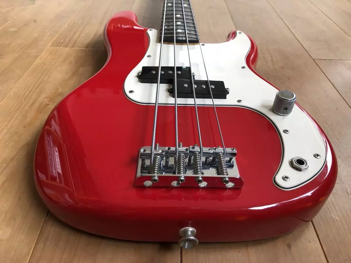 Fender gitare: Električne gitare i elektro-akustični, bas gitare i klasične, Mustang i CC-60SCE, Drugi modeli, Izbor Case i recenzije 26262_20