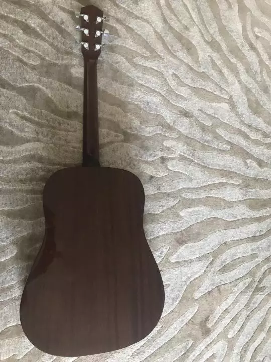 Fender gitaralari: Elektr gitaralari va elektrotexnik, bas guitorlari va klassik, Mustang, Mustang va CC-60sce, boshqa modellar, tanlanish yoki sharhlar 26262_24