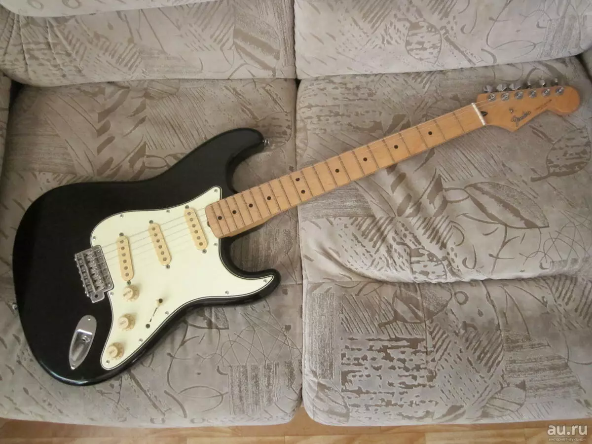 Fender Gitarrak: Gitarra elektrikoak eta elektro-akustikoak, baxu-akustikoak eta klasikoak, Mustang eta CC-60SCE, Beste eredu batzuk, Aukera Kasua eta Iritziak 26262_5