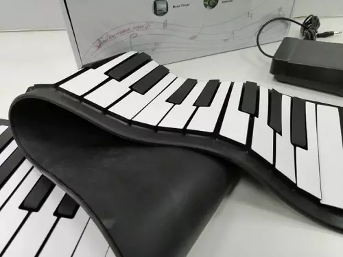 Piano flexible: piano souple avec 49, 61 et 88 touches, caractéristiques du clavier, meilleurs modèles, Avis des clients 26281_20
