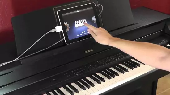 Casio Digital Piano. Էլեկտրոնային դաշնամուրի ակնարկ, կանգառ, ականջակալներ եւ այլ սարքավորումներ: Ինչպես միացնել համակարգչին: 26285_23