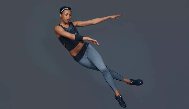 Kafasına Spor Bandajı (66 Fotoğraf): Nike ve Adidas'tan koşma ve sporlar için modeller, kadın bandaj denir ve nasıl giyilir? 2629_4