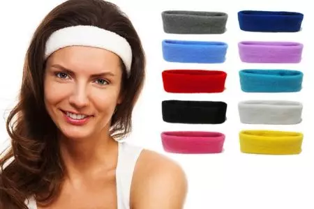 Headband (73 зураг): Эмэгтэйчүүдийг хэрхэн яаж өмсөх, үүнийг хэрхэн яаж уяж, хэрхэн яаж уях, сольж, солиотой загвар өмсөгч, солиотой загвар өмсөгч 2632_18