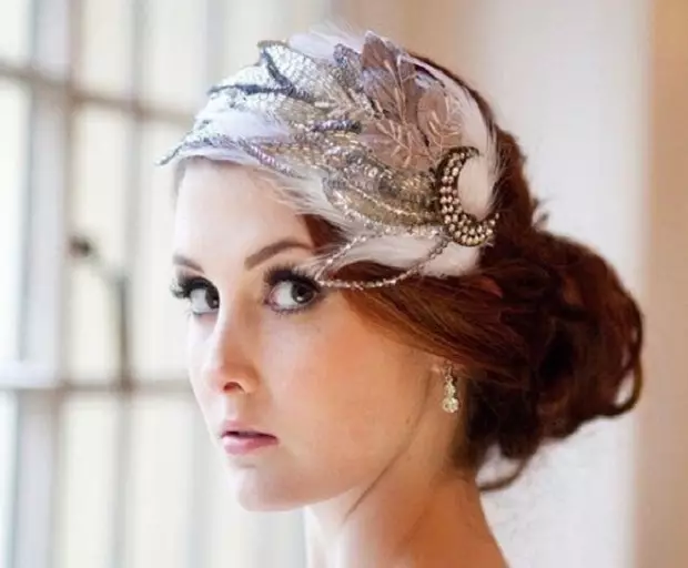 Headband (73 ảnh): Cách mặc phụ nữ, như được gọi và cách buộc nó, mô hình thời trang của Solokha và Brazer 2632_32