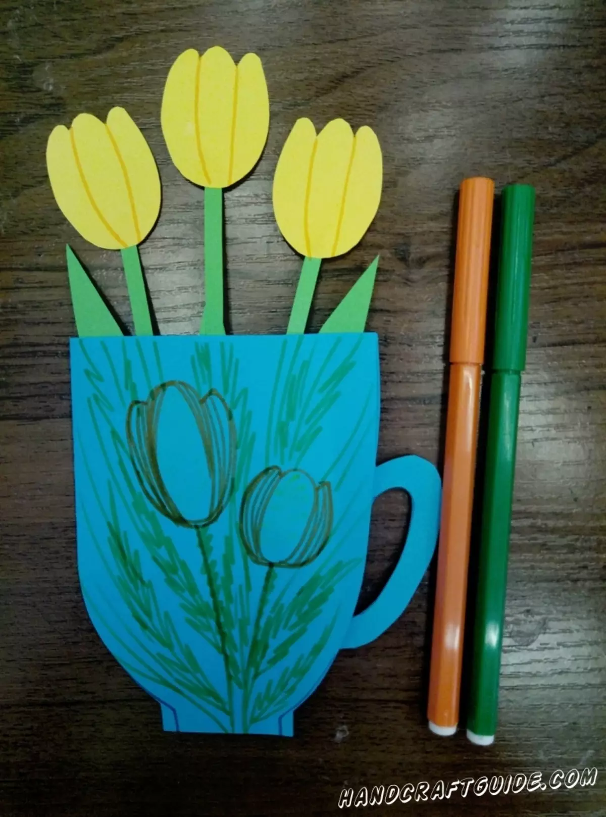 教育者の日のためのアップリケ（15枚の写真）：あなた自身の手で紙から花を作る方法は？はがきと天然素材のスナップの形での応用 26358_11