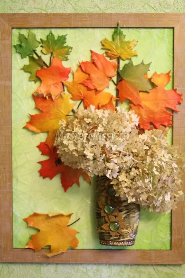 Դիմակներ Maple Leaves- ից. «Աշնան», աղվեսի եւ ծաղկամանի, գայլի եւ կարապի թղթի վրա թղթի արհեստներ 26366_24
