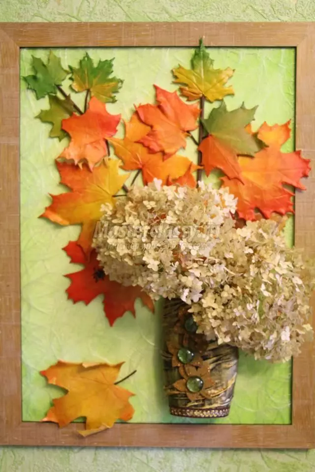 Appliques fan Maple Leaves: ambachten op papier foar bern foar bern op it tema 