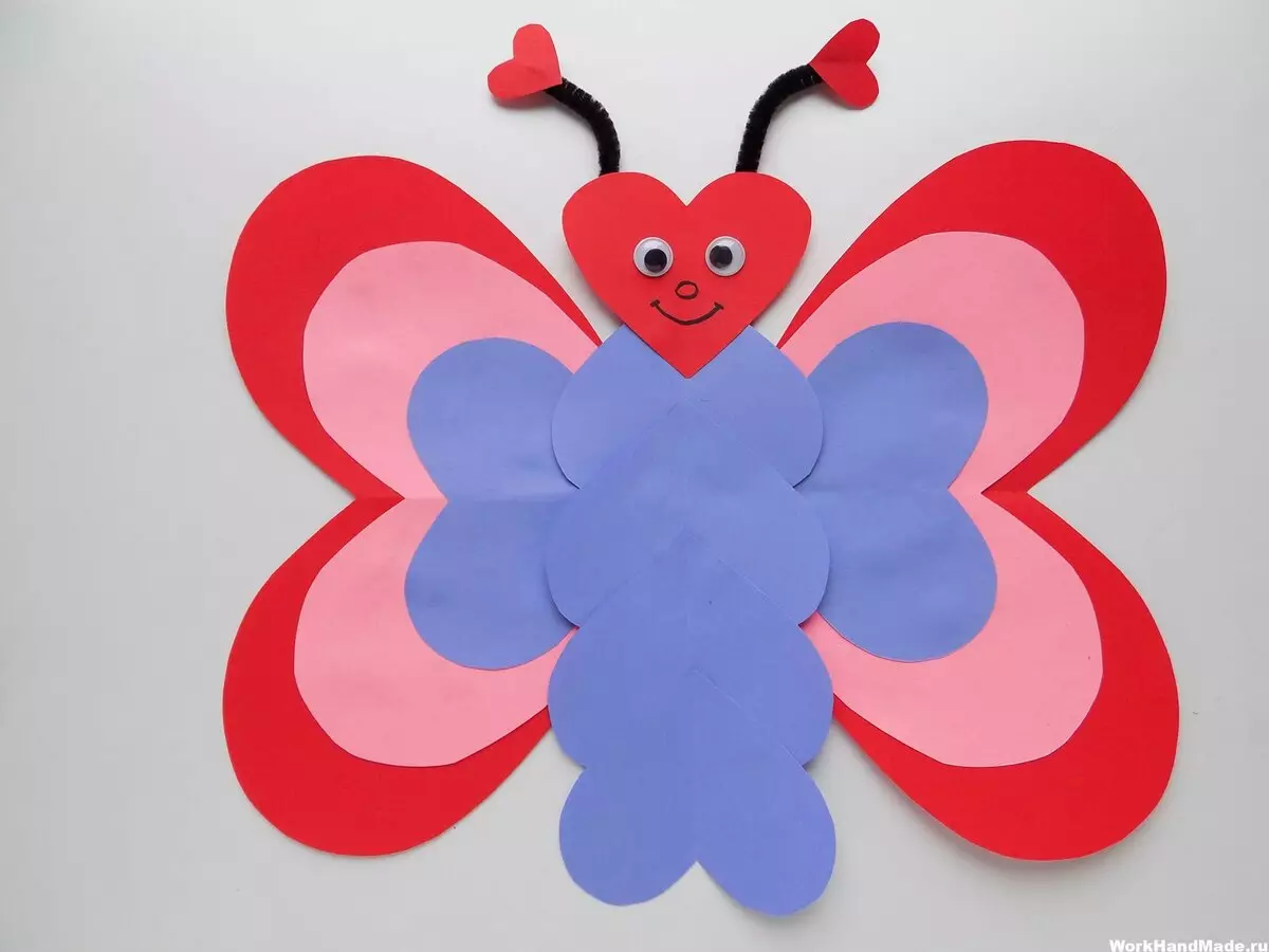 Appliques Butterfly (37 foto): nga gjethet e thata dhe letër me ngjyrë për fëmijët, nga materialet natyrore, volumetrike dhe shpërthim Appliqué 26383_4