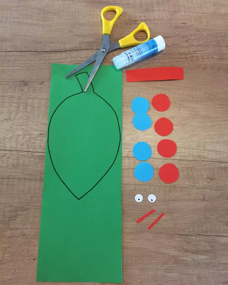 6-7 세 어린이를위한 Appiques : 단순한 공예품 색깔의 종이 스토 숍, 소녀와 소년을위한 재미있는 아이디어. 아기 공예품은 자신을합니다 26417_9