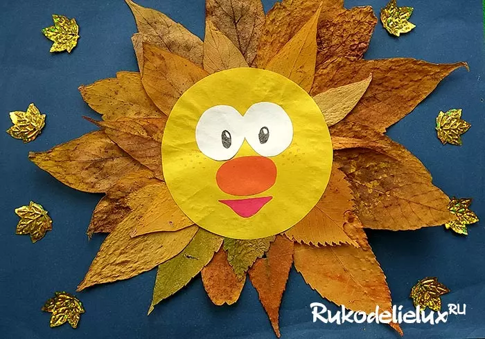 Rátétes „Sunny”: Surveral sugárzó nap a színes papír a gyermekek számára. Hogyan készítsünk egy nap egyéb anyagból? 26418_23