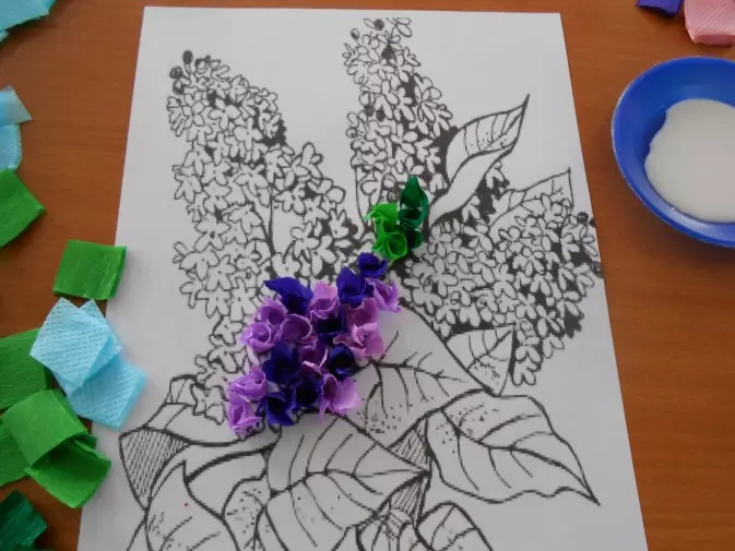 Aplicații de la hârtia ondulată și din carton: Flori în tehnica tereterică pentru copii, aplicații volumetrice de copaci din carton ondulat cu propriile lor mâini, alte idei 26425_11