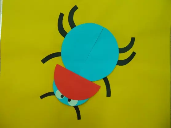 Toepassing van de cirkels: olifant en papegaai van kleurenpapiercirkels, cheburashka en krab voor kinderen, volumetrische DIY DIY 26432_26