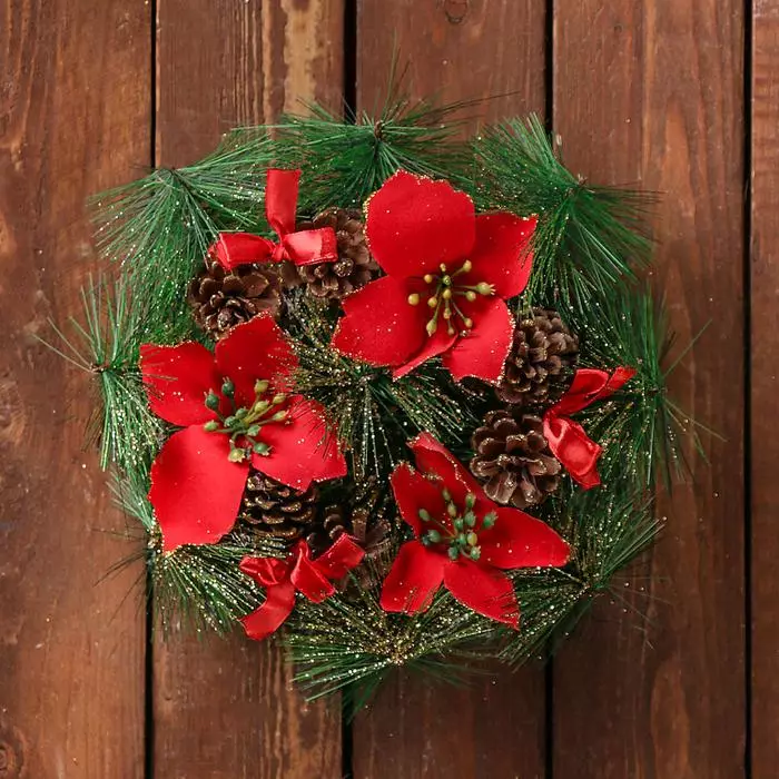 Wreaths Wreaths (Linepe tse 51): monyako le tafoleng. U ka e etsa joang ka bohato? Wreaths ho tloha tinkl le li-tubes, ka likerese le makala, likhetho tse ling 26448_24