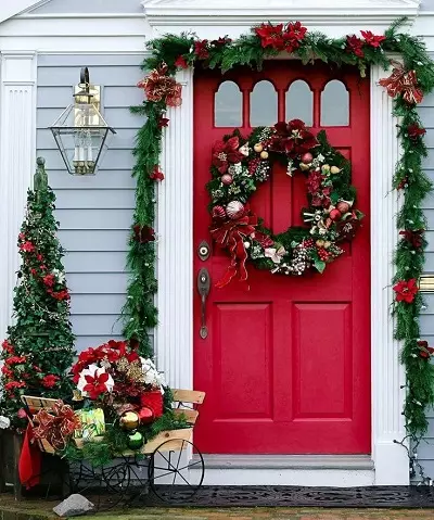 Wreaths Wreaths (Linepe tse 51): monyako le tafoleng. U ka e etsa joang ka bohato? Wreaths ho tloha tinkl le li-tubes, ka likerese le makala, likhetho tse ling 26448_44