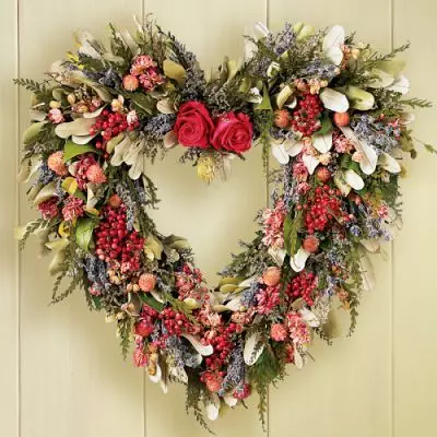 Wreaths Wreaths (Linepe tse 51): monyako le tafoleng. U ka e etsa joang ka bohato? Wreaths ho tloha tinkl le li-tubes, ka likerese le makala, likhetho tse ling 26448_8