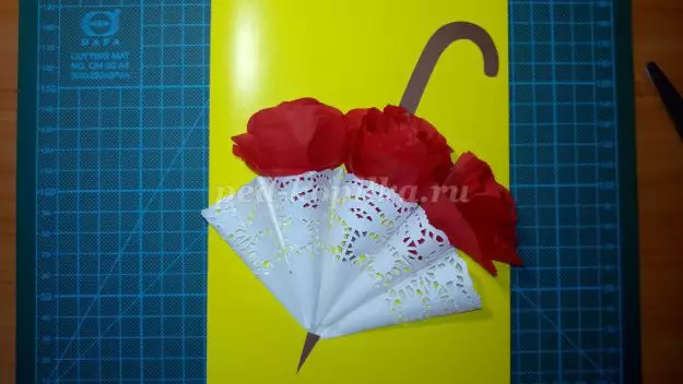 Postcards from paper with your own hands: How to make a birthday card with an umbrella? Corrugated paper, cards with a heart and others 26462_35