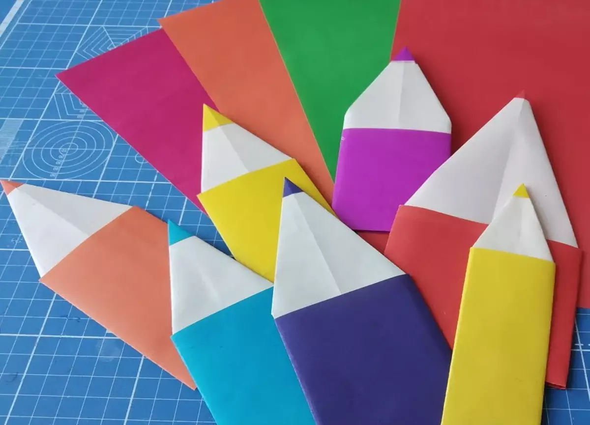 Bookmark-pencil: Origami-tetenger digawe saka kertas lan appliqué. Kepiye cara kanggo nggawe buku langkah langkah-langkah dhewe miturut rencana kasebut? 26496_4
