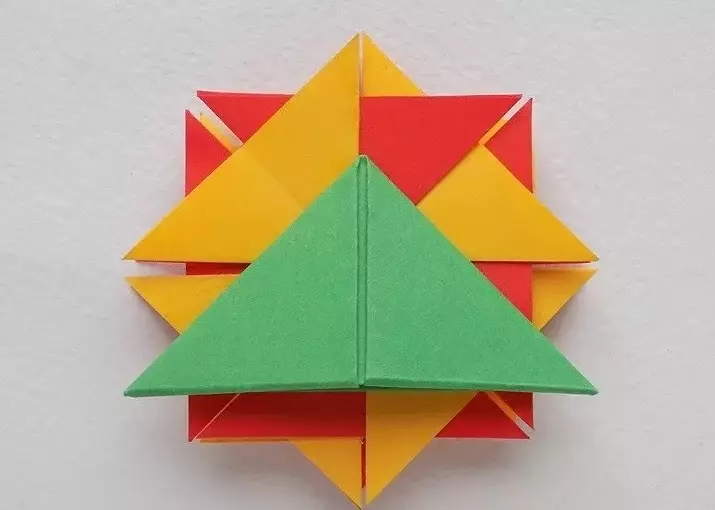 Origami Zaznamki: Kako narediti zaznamke za knjige iz papirja z lastnimi rokami? Metulji in srca, Unicorn in Cat, Chanterelle in drugi preprosti zaznamki v origami tehniki 26500_37