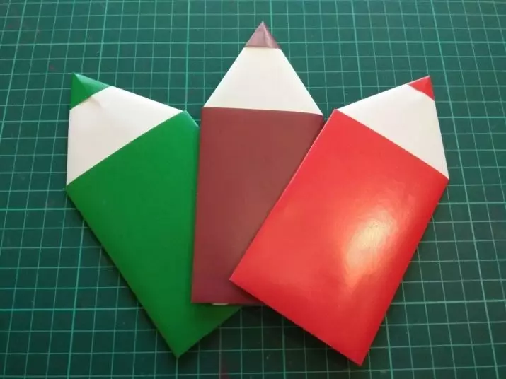 Origami Zaznamki: Kako narediti zaznamke za knjige iz papirja z lastnimi rokami? Metulji in srca, Unicorn in Cat, Chanterelle in drugi preprosti zaznamki v origami tehniki 26500_40