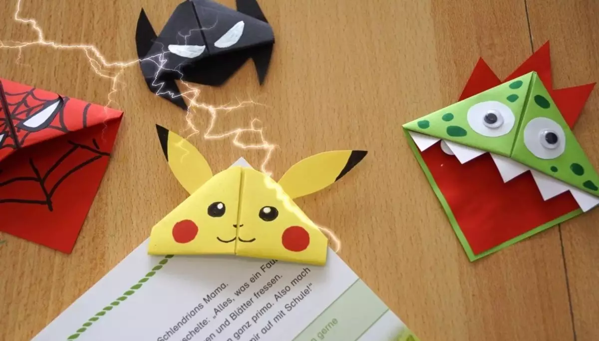 Origami Zaznamki: Kako narediti zaznamke za knjige iz papirja z lastnimi rokami? Metulji in srca, Unicorn in Cat, Chanterelle in drugi preprosti zaznamki v origami tehniki 26500_9