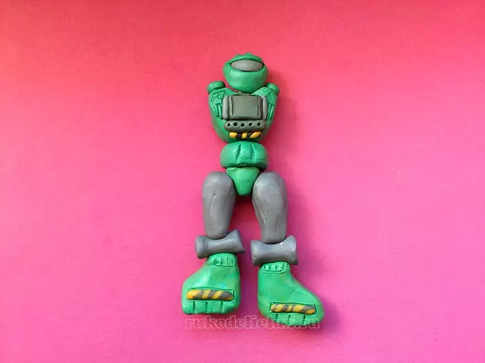 Håndværk fra Plasticine (110 Billeder): Hvad kan du lave børn? Modellering figurer af mennesker. Forskellige legetøj er trin for trin med deres egne hænder. Hvordan man voksne lærer at sculpt smukke håndværk? 26534_104